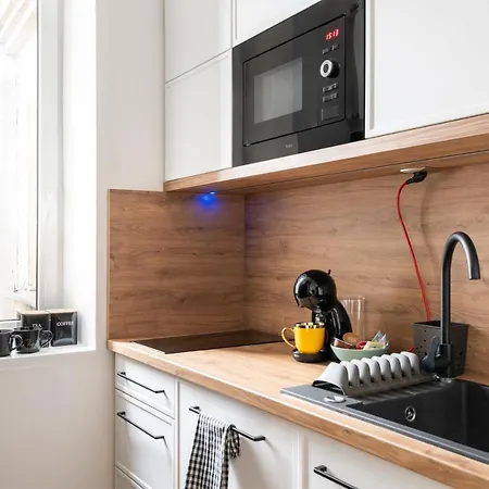 New City Break Stara Praga Koneser Zabkowska Metro Netflix * Varšava